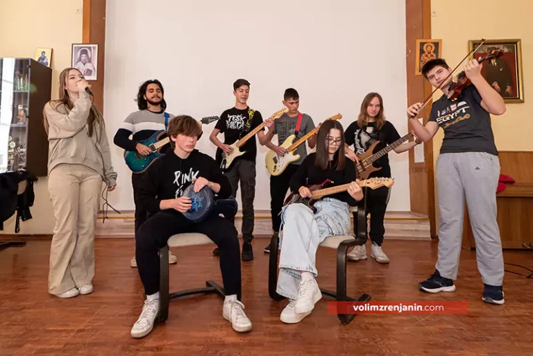 grupa strujni udar zrenjanin n