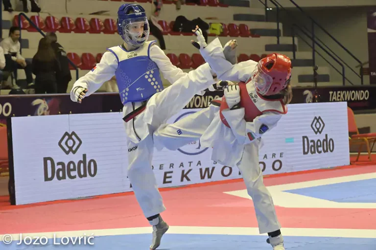 pal1681 240 kf 47 kg final srb duranovic jana 2024 european cadet championships tirana 07 nov 2024 taekwondo 67a73a88b4351