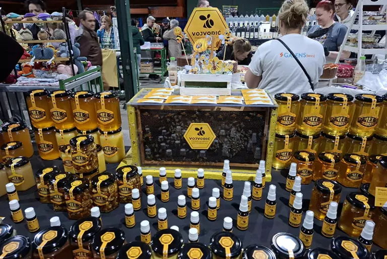 15 nocni bazar u zrenjaninu n
