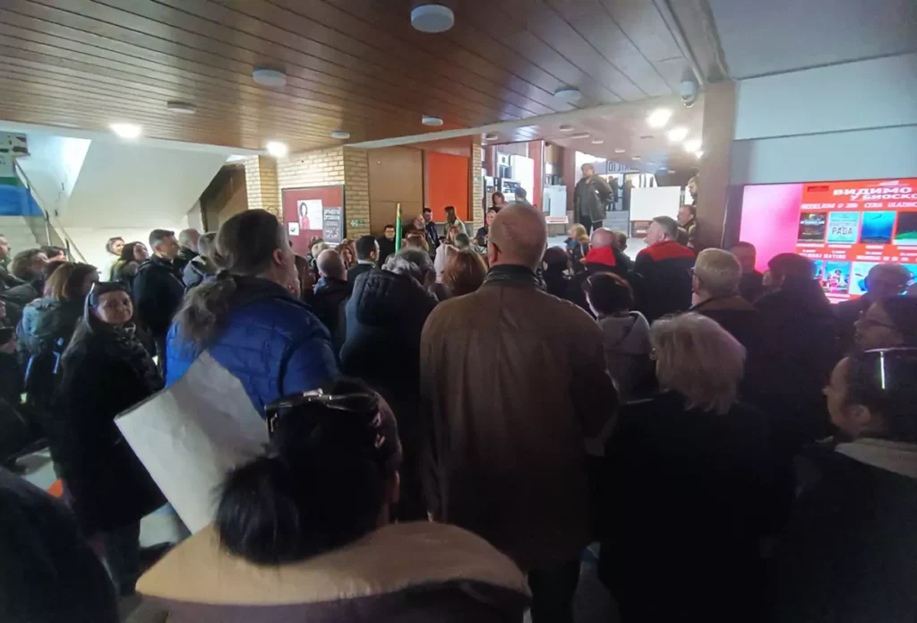 prosvetari u kulturnom cemtru 67c81930c4b9a