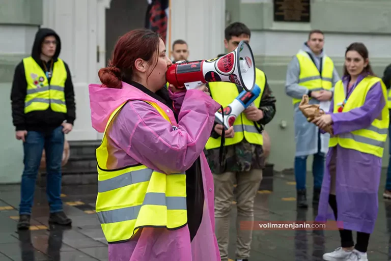 protest studenata ispred opstine n