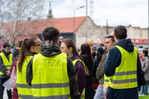 studenti ispred sup zrenjanin 022 67e7f1af89cea