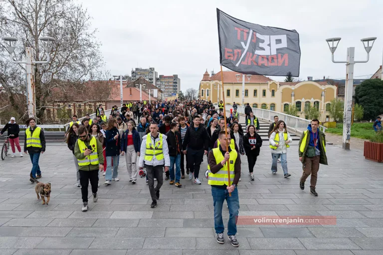 zrenjanin protest ispred vodovoda 017 67ea7a7ccb1d4