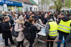 zrenjanin protest ispred vodovoda 051 67ea7a7f9fbaa