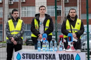 zrenjanin protest ispred vodovoda n