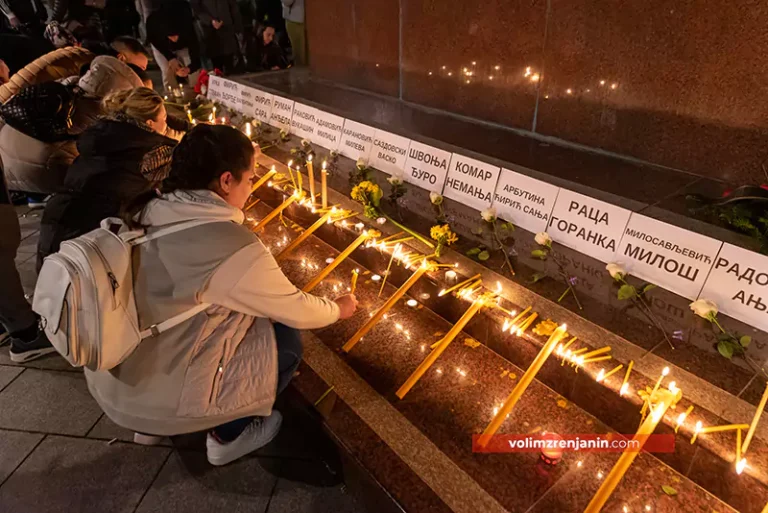 zrenjaninci pale svece n