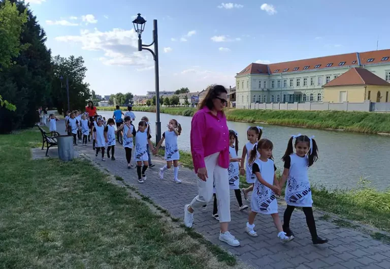 pesma zrenjaninu 4 689e1e8ea8a4e