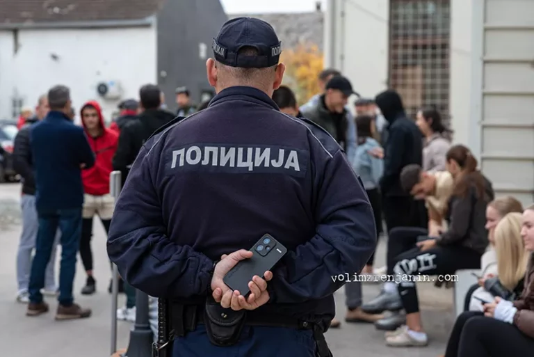 protest dom ucenika 2710 n