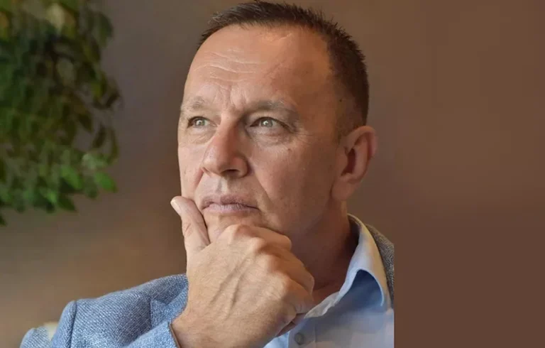 zoran sandic n 68f7dd4fd7786