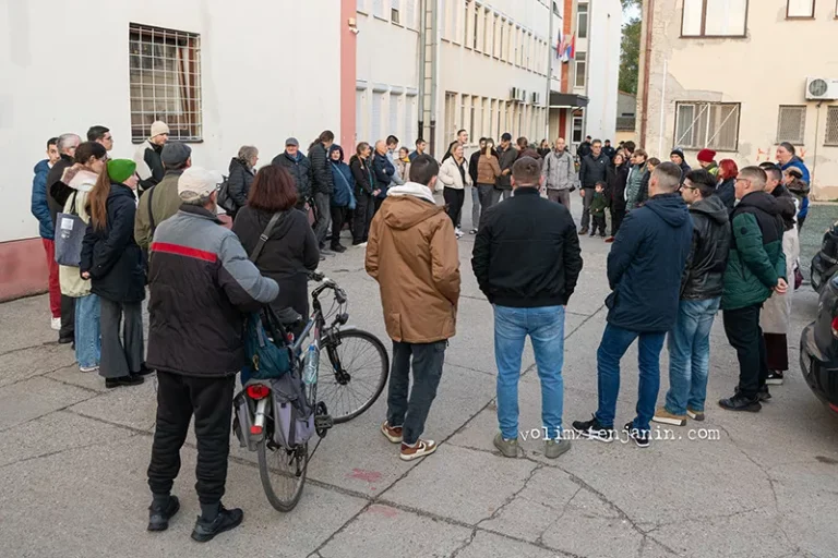 protest dom ucenika n