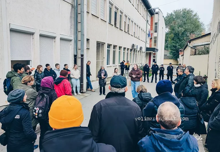 protest dom ucenika n
