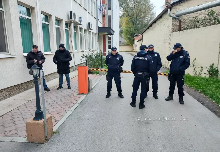 protest dom ucenika zrenjanin 002 69255e221b5d9