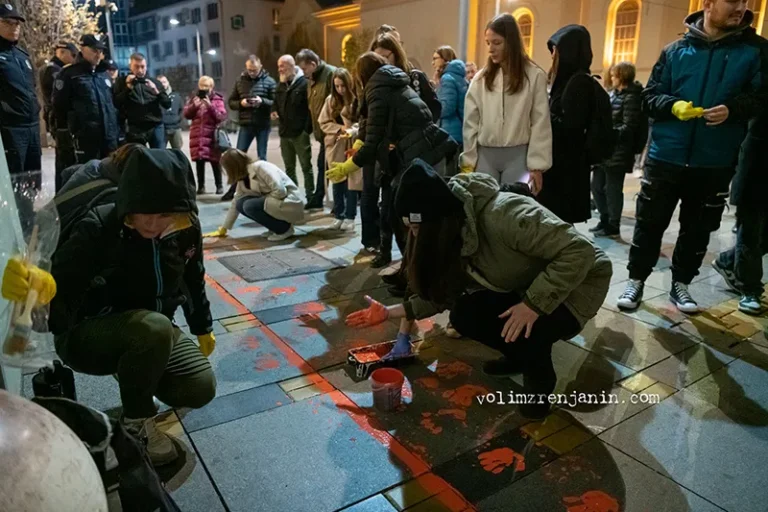 protest zrenjanin crvena linija n
